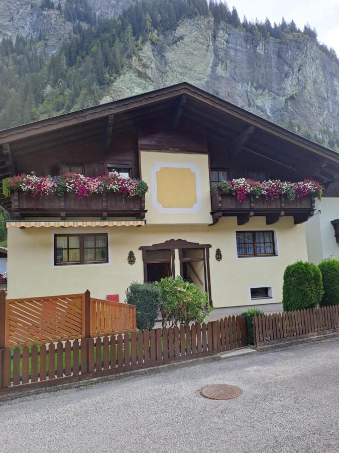 Ferienwohnung Rohrmoser Mit 2 Schlafzimmern Huttschlag Bagian luar foto